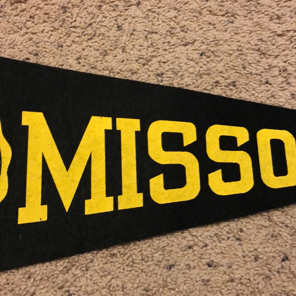 Missouri Tigers vintage felt pennant - Picture 5 of 6